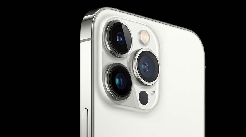 So sánh camera Samsung Z Flip 4 vs iPhone 13 Pro Max