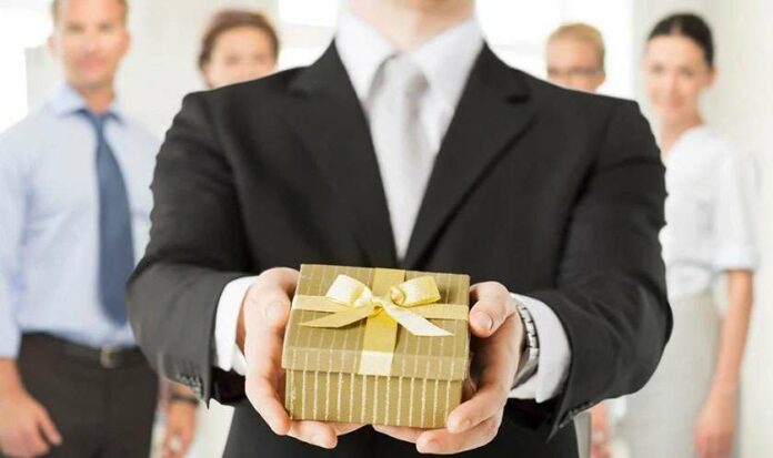 Mua quà tặng 20/11 giá rẻ, chất lượng đúng ý thầy cô giáo