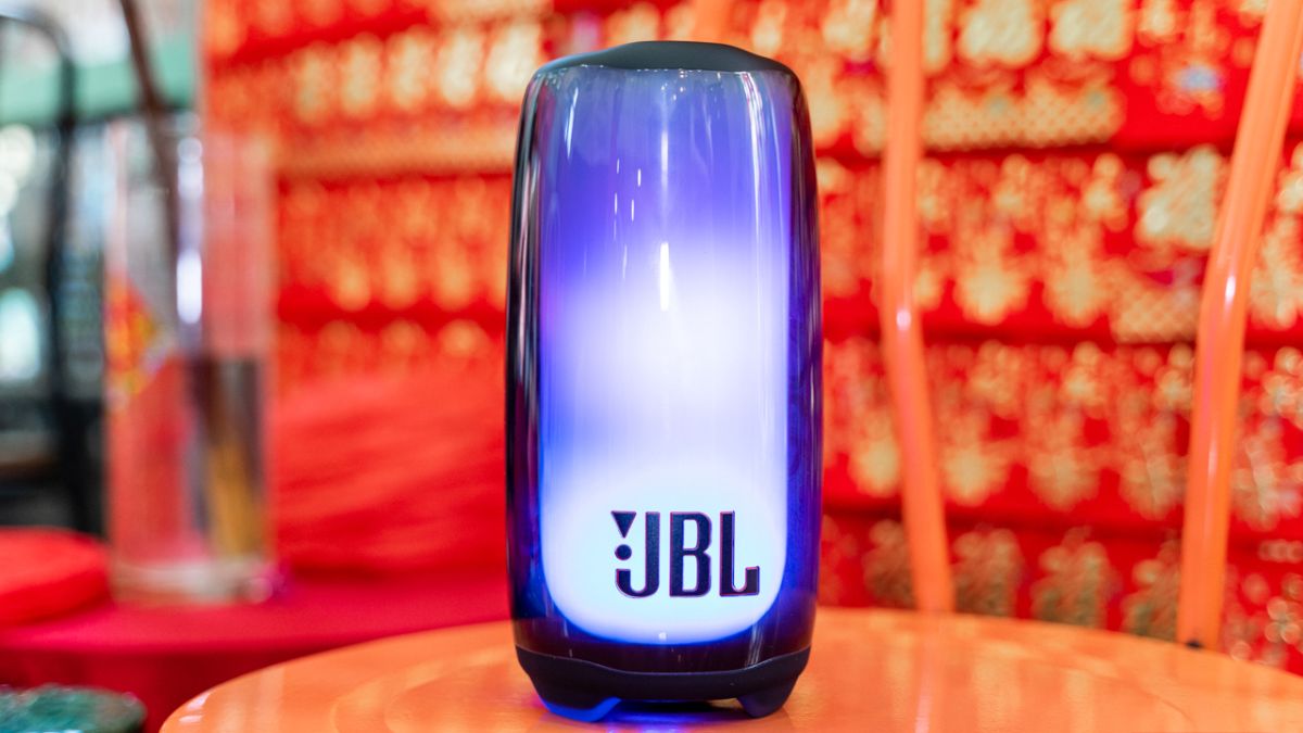 Có nên mua loa JBL Pulse 6 hay không?