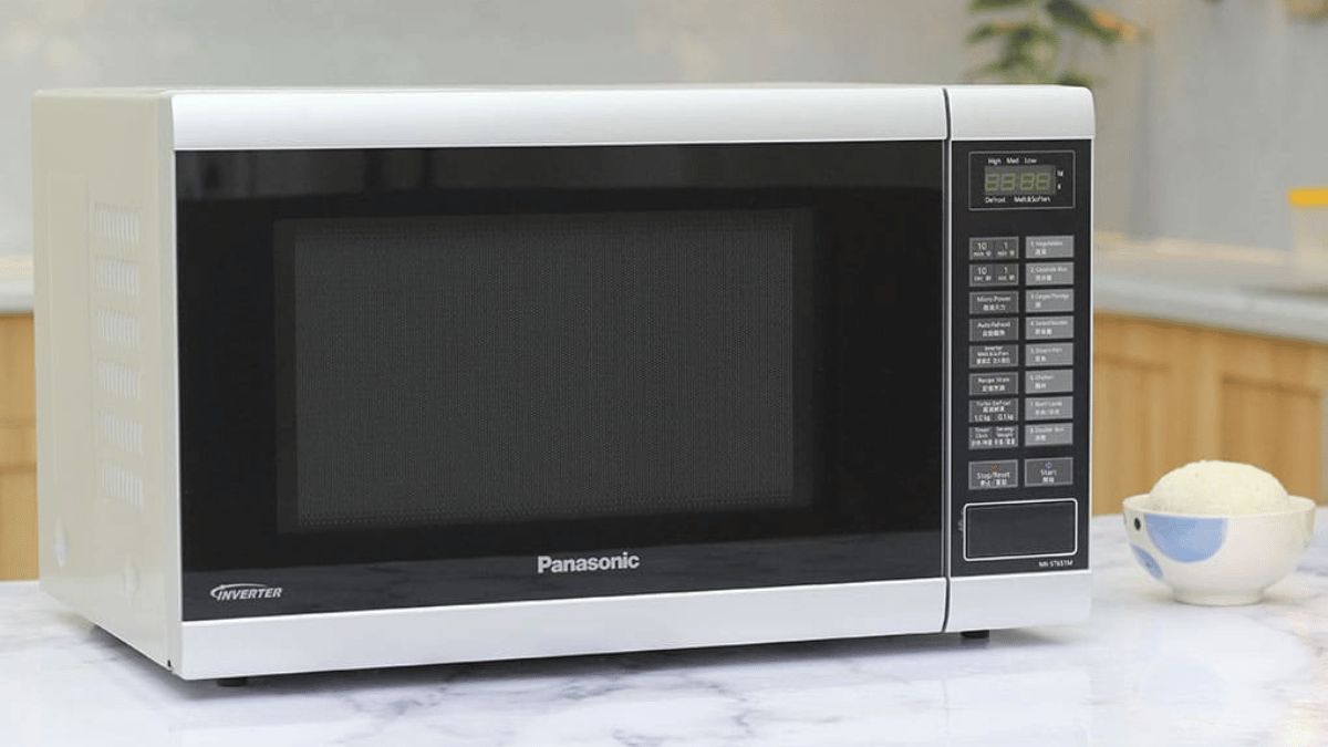 Lò vi sóng Panasonic Inverter của hãng nào?