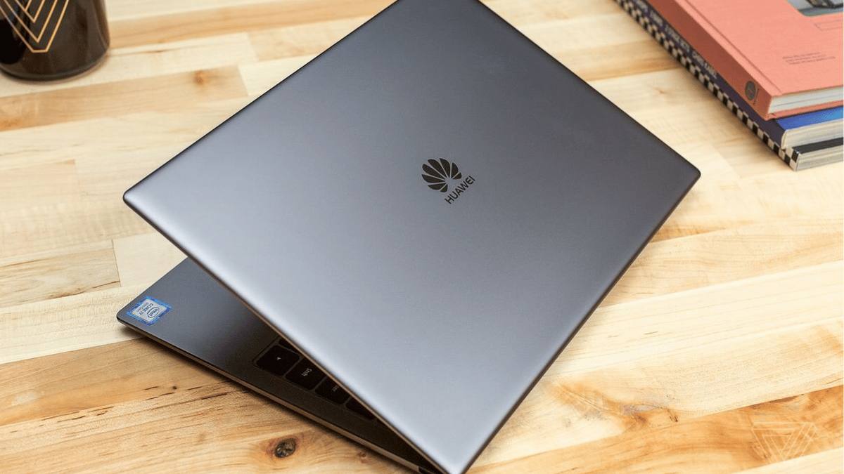 Review laptop Huawei cũ về cấu hình