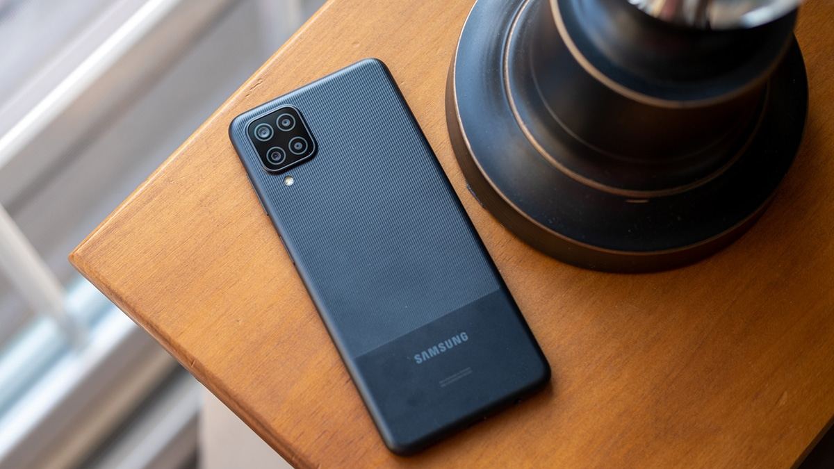 Điện thoại Samsung rẻ dưới 2 triệu-Samsung Galaxy A12