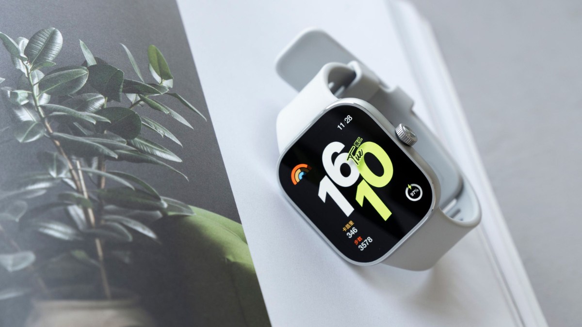 Review Xiaomi Redmi Watch 4 về thiết kế chắc chắn cùng nhiều tính năng sức khỏe