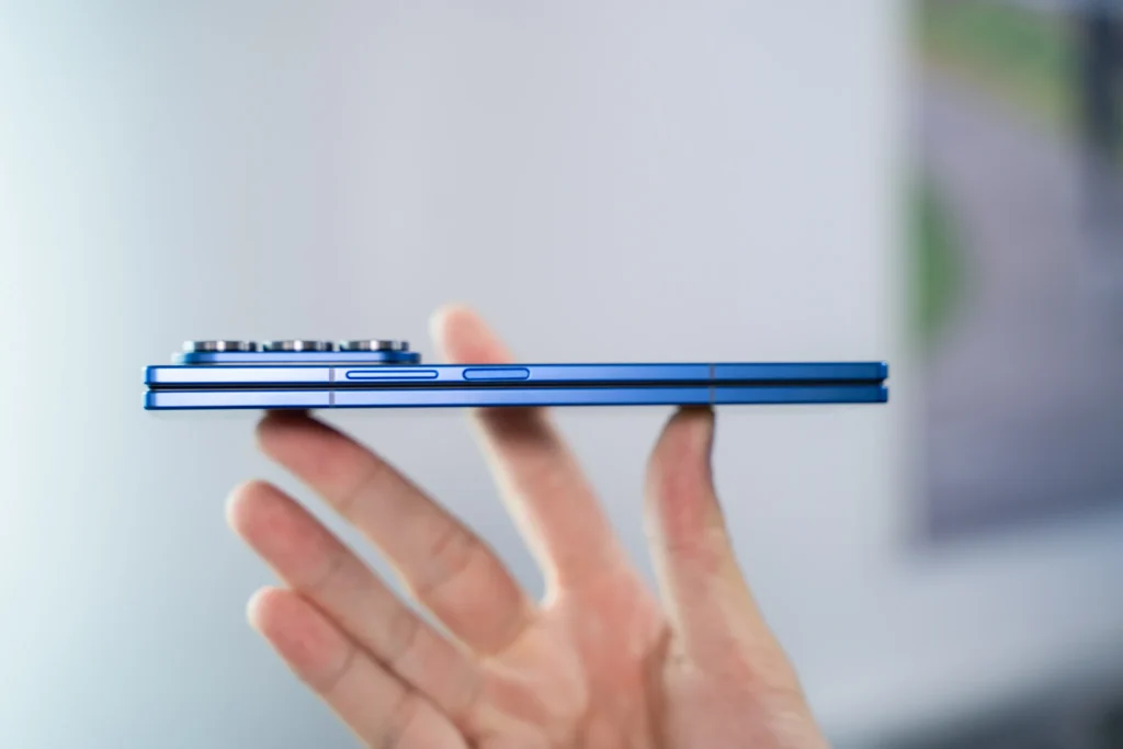 Đặt mua Samsung Galaxy Z Fold 7